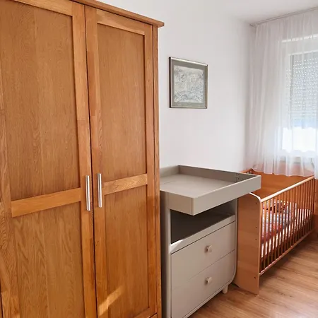 Zentrale Ferienwohnung Mit Terrasse In Der Naehe Vom Bodensee Apartment Vogt