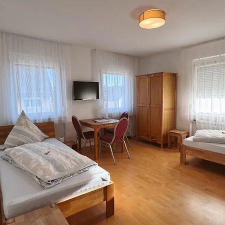 Apartment Zentrale Ferienwohnung Mit Terrasse In Der Naehe Vom Bodensee *