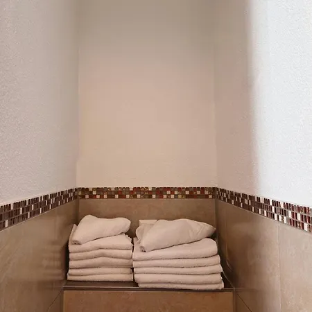 Zentrale Ferienwohnung Mit Terrasse In Der Naehe Vom Bodensee