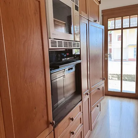Zentrale Ferienwohnung Mit Terrasse In Der Naehe Vom Bodensee *