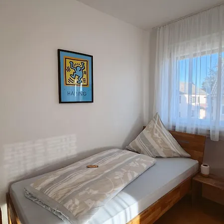 Apartment Zentrale Ferienwohnung Mit Terrasse In Der Naehe Vom Bodensee *