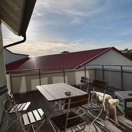Zentrale Ferienwohnung Mit Terrasse In Der Naehe Vom Bodensee